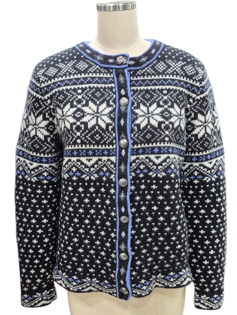 LL Bean fair isle sweater women's Lg black Nordic lambs wool metal button chunky